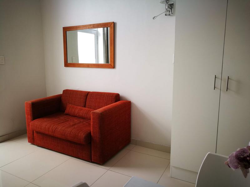 To Let 1 Bedroom Property for Rent in Woodstock Upper Western Cape